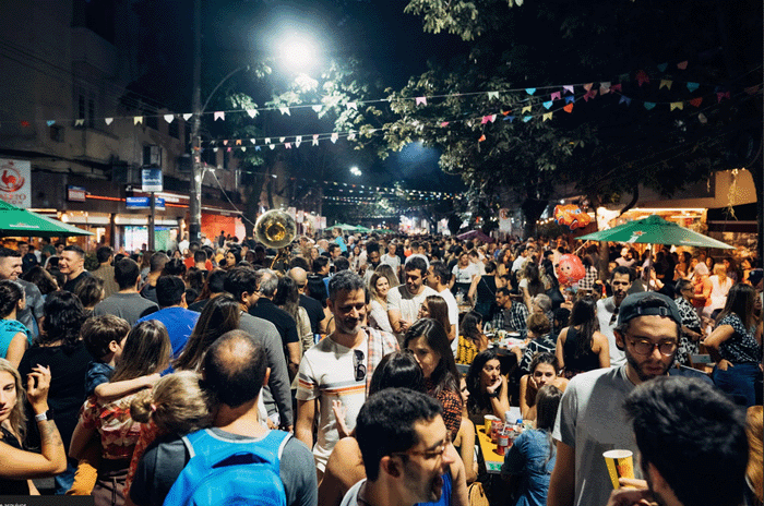 Festival junino na Dias Ferreira